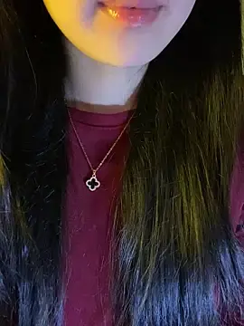 Uyennii02 from stripchat