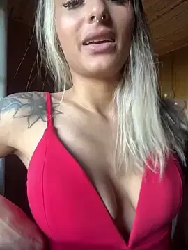 Stripchat Adult Webcam of AliceStone19