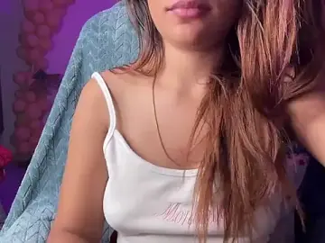 Stripchat Free Live Porn of Royal_girl_1