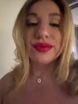 Stripchat Nude Webcam of miamellycious