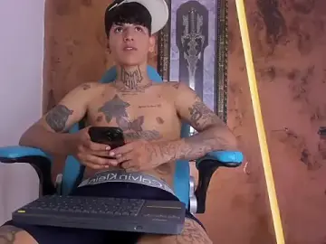 Sam_33_sexy_27 from stripchat