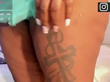 Stripchat Adult Video Chat of Saravy_Blandon