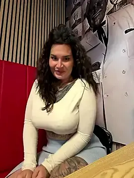 Stripchat Free Porn Cam of TattooGirlAlia