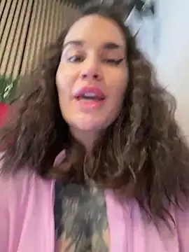 Stripchat Live Sex Cam of TattooGirlAlia