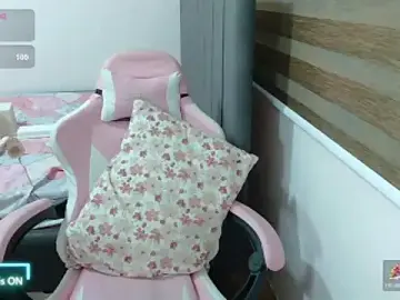 cumwetmebaby from stripchat