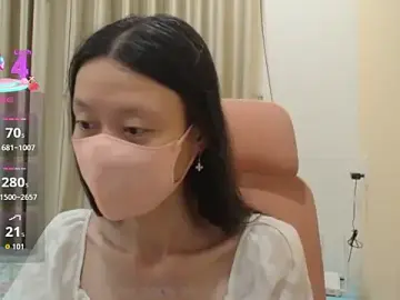 Lil-Cherries from stripchat