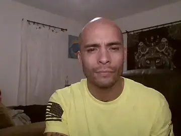 Stripchat Sex Cam of JohnnyDeep187