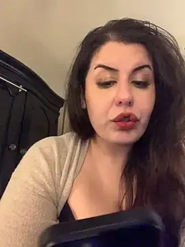 holyeroticss from stripchat