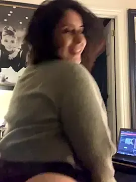 Stripchat Live Sex of holyeroticss