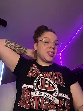 Stripchat Adult Webcam of QueenNuttCollector