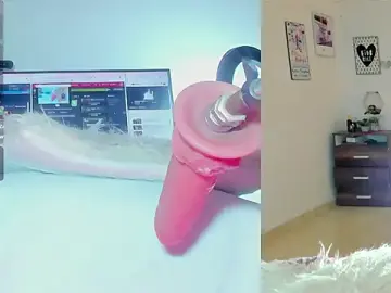 Stripchat Free Live Porn of Rosy_Emely