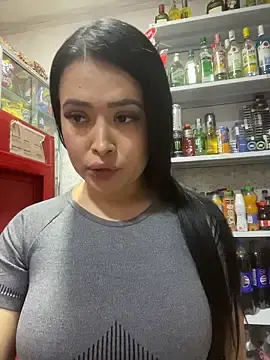 Stripchat Live Sex Cam of Sara_fun