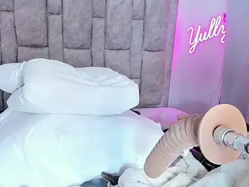 Stripchat Best live sex cam show of queen_yully