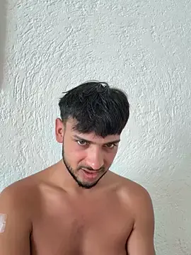 Stripchat Live Sex Cam of Gipsyboysteve