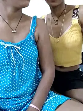 Stripchat Live Porn of Unique_girls90