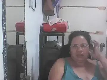 Stripchat Free Porn Cam of hotwet_mama4uxx