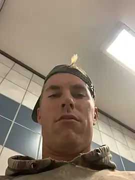 Stripchat Live Sex Cam of SpunRedneck