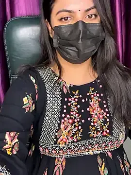 Ur_varsh09 from stripchat