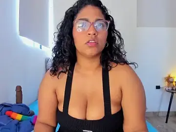 Stripchat Adult Video Chat of iriss_25