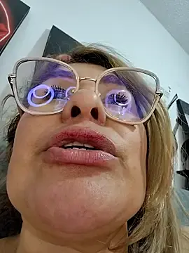 Stripchat Live Sex of AlexxiaaMat