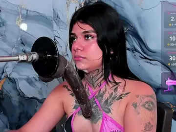 Stripchat Sex Cam of Emily_Evo