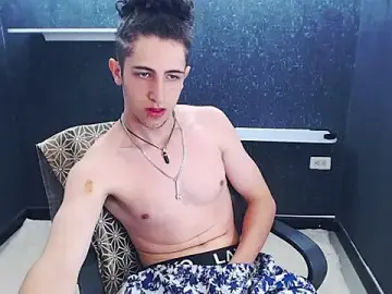 Kerverr_ from stripchat