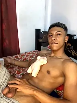 Stripchat Live Sex Cam of RickyEbony