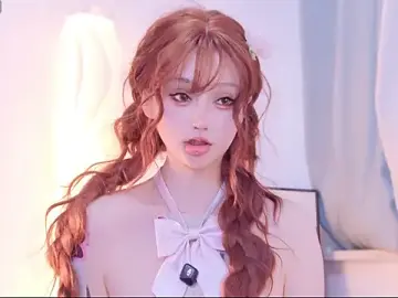 Yr_kitten_333 from stripchat