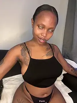 Stripchat Live Sex Cam of InkLady444