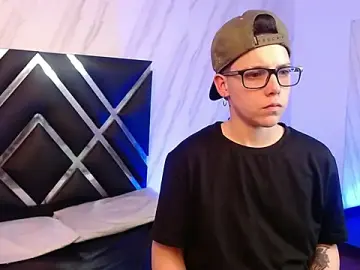 SpencerMontgomery from stripchat