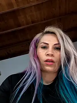 Stripchat Live Sex Cam of shelby_kutter