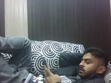 Stripchat Adult Webcam of indihotguy