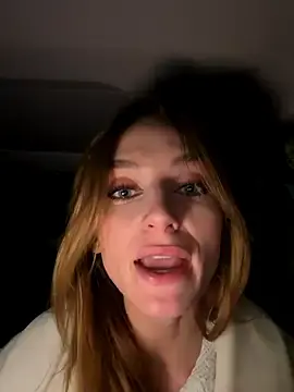 Stripchat Live Sex of -AngelAri-