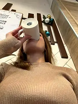 Stripchat Sex Cam of -AngelAri-