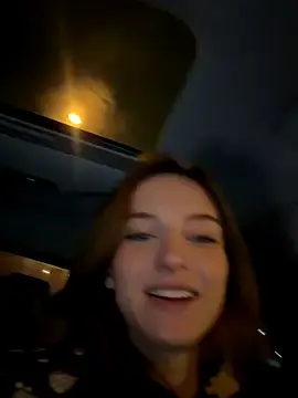 Stripchat Watch Live Sex Cams of -AngelAri-