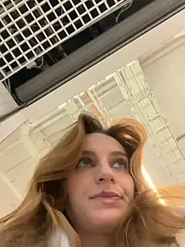 Stripchat Adult Webcams of -AngelAri-