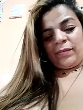 Stripchat Adult Webcam of Mia-Glow