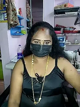 Stripchat Adult Webcams of Tamil_devagi