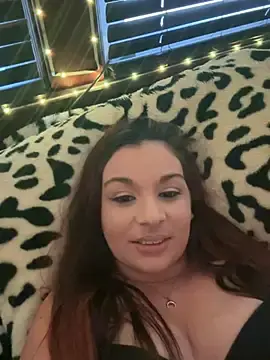 Stripchat Live Sex Cam of thickfarmtwat