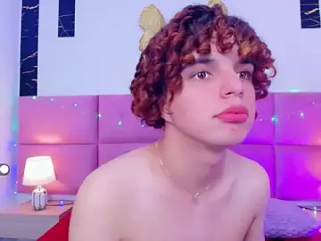 Stripchat Live Porn of Skyee_angel