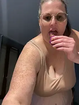 Stripchat Watch Live Sex Cams of bea_french_curvy