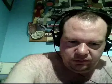 Stripchat Live Sex Cam of mrhardcock12