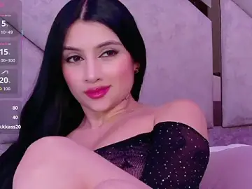 Stripchat Sex Cam of Harper-Avary