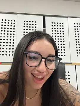 Stripchat Sex Chat of BlueEyes_BB