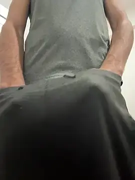 Davisuarez from stripchat