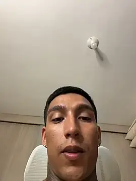 Stripchat Live Sex Cam of sendfer