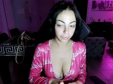 Stripchat Adult Webcam of Virgin_Amber