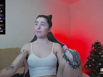 Luxuryalma from stripchat