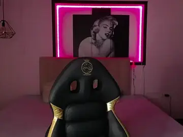 Stripchat Free Live Porn of _Charlotte_Collins_