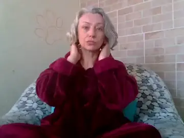 Stripchat Live Sex Cam of Lorie_Carrie